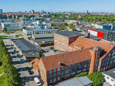 Amager Strand metro — offices nearby