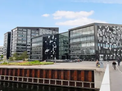 Enghave Brygge metro — offices nearby