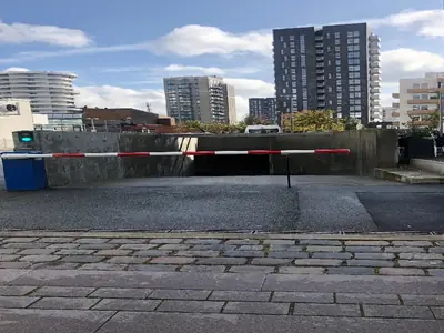 Femøren metro — offices nearby