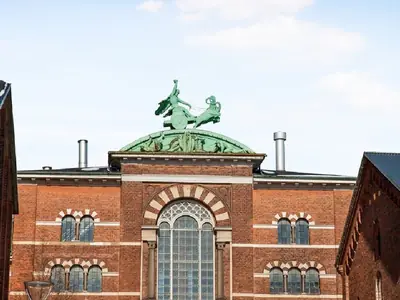 Frederiksberg Allé metro — offices nearby