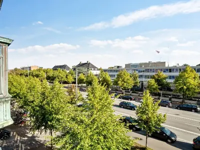Østerport metro — offices nearby